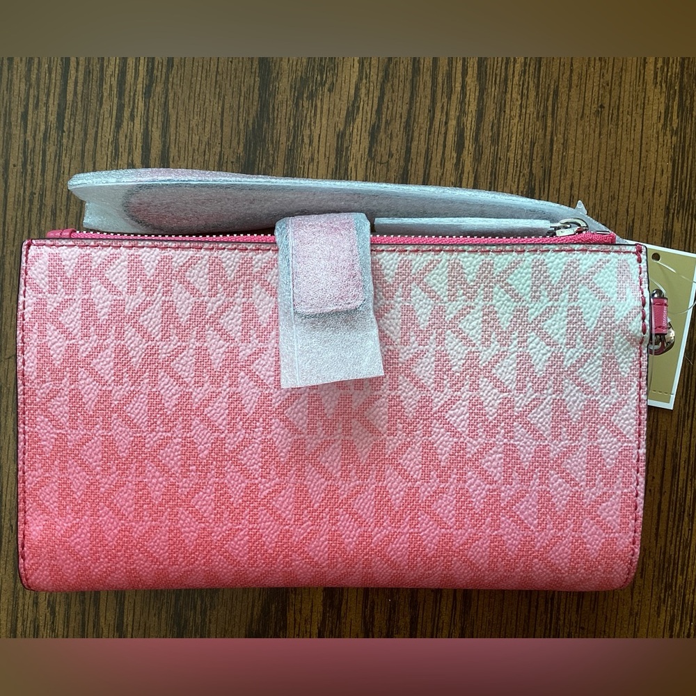 Micheal Kors Jet Set Large Ombré Wristlet in Hibiscus 🌺 NWT - Picture 2 of 6